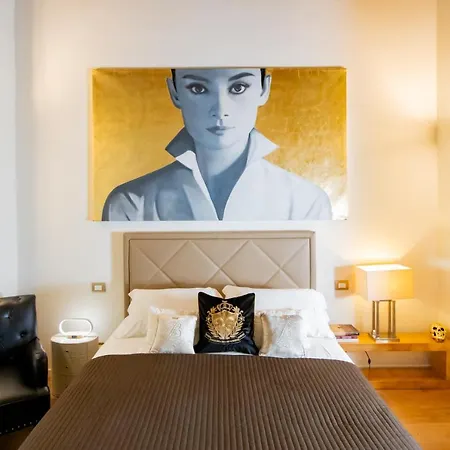 Luxury Suite* * * * * Museo Egizio Apartamento *