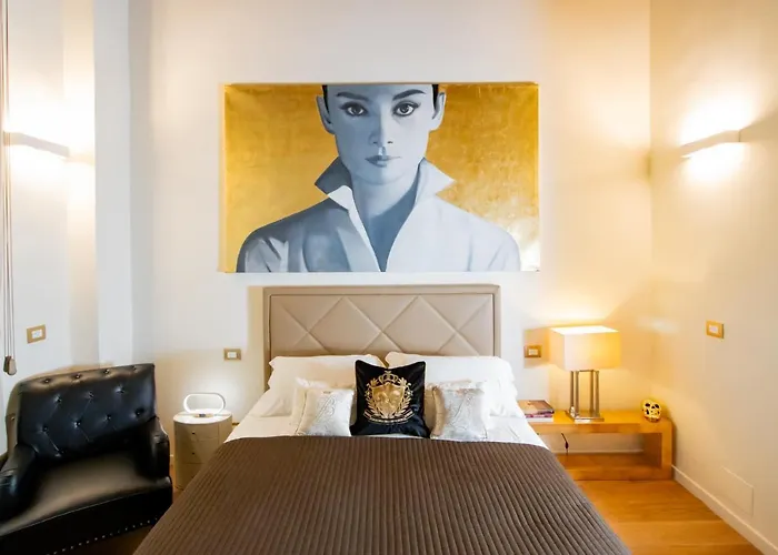 Luxury Suite* * * * * Museo Egizio Apartamento *